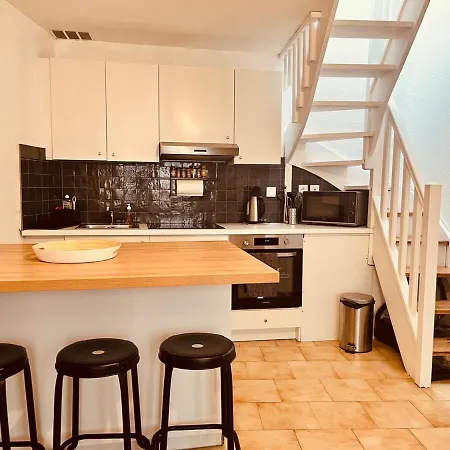 A Beautifully Maintained Townhouse With Terrace Apartamento *